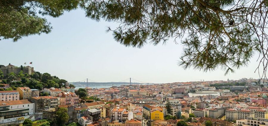 Lisbon: Private Guided Electric Tuk Tuk Tour with Tastings - Belém in 1.5 hours: Jerónimos, the Tower area, and the Discoveries story