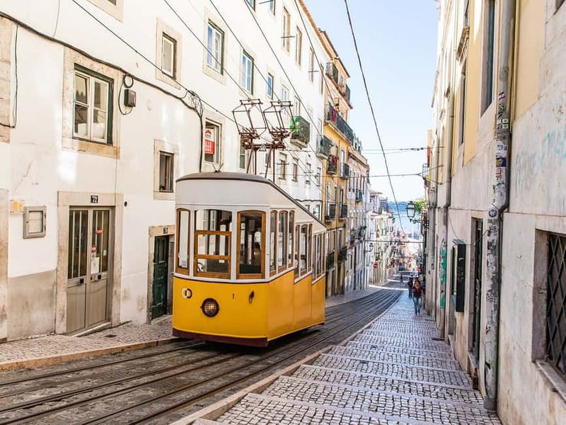 Lisbon: Private Guided Tour by Electric Tuk Tuk - Meeting Your Guide and Settling Into Lisbon’s Most Fun Seat