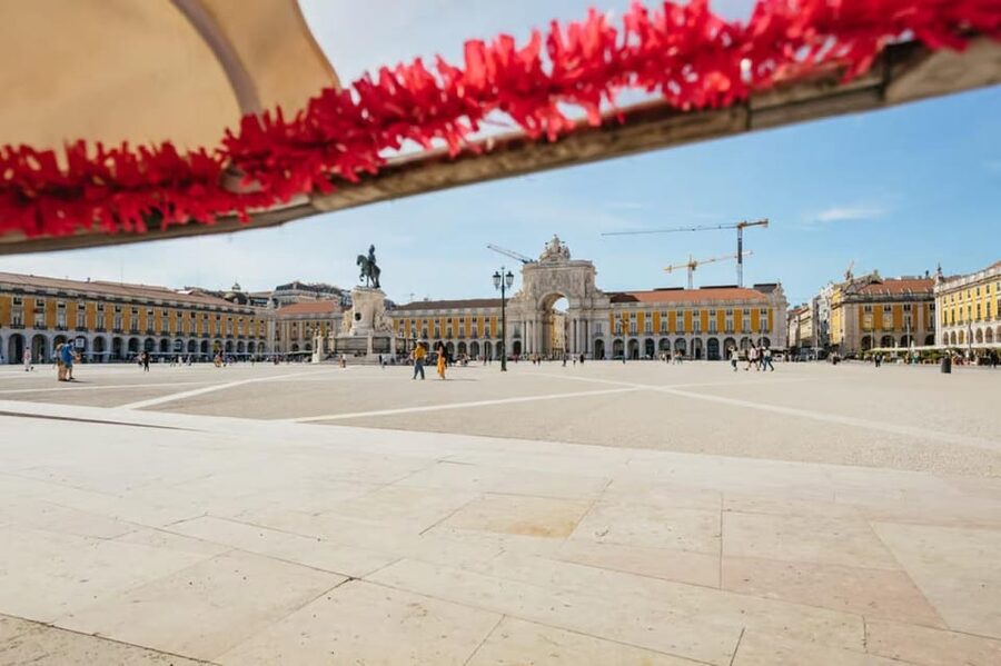 Lisbon: Private Guided Tuk-Tuk Tour with Hotel Pickup - Getting picked up in Lisbon, and how that affects your day