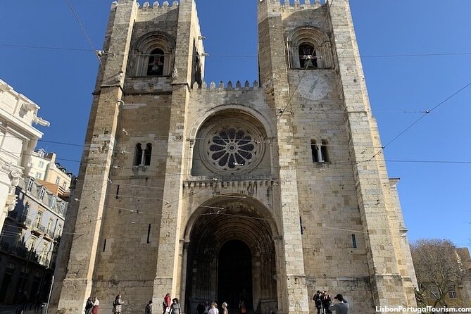 Lisbon Private Half-Day City Tour with Local Driver-Guide - Belém Tower and Padrão dos Descobrimentos: the Age of Discoveries explained in stone