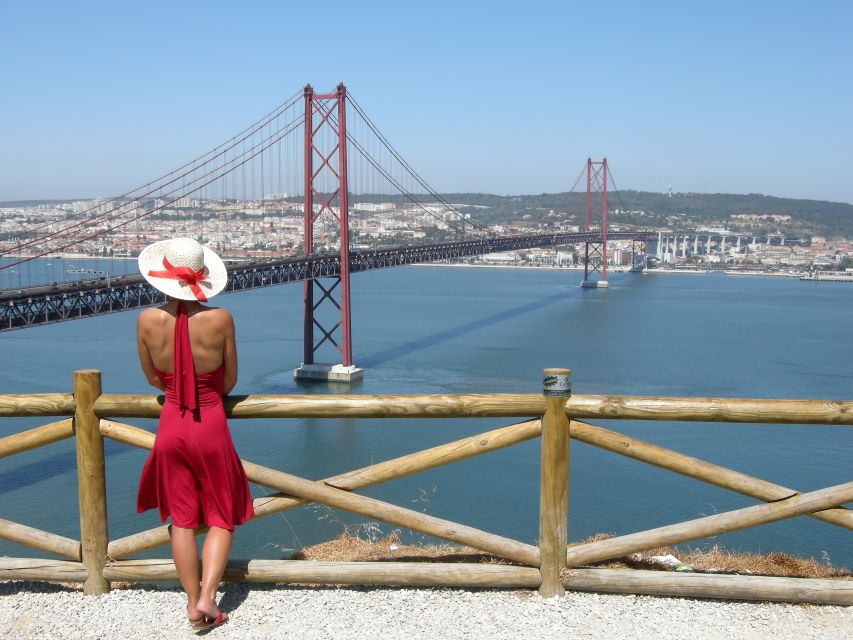 Lisbon: Private Half-Day Tour with Hotel Pickup - Lisbon Cathedral and the Castle Quarter: the best kind of uphill views