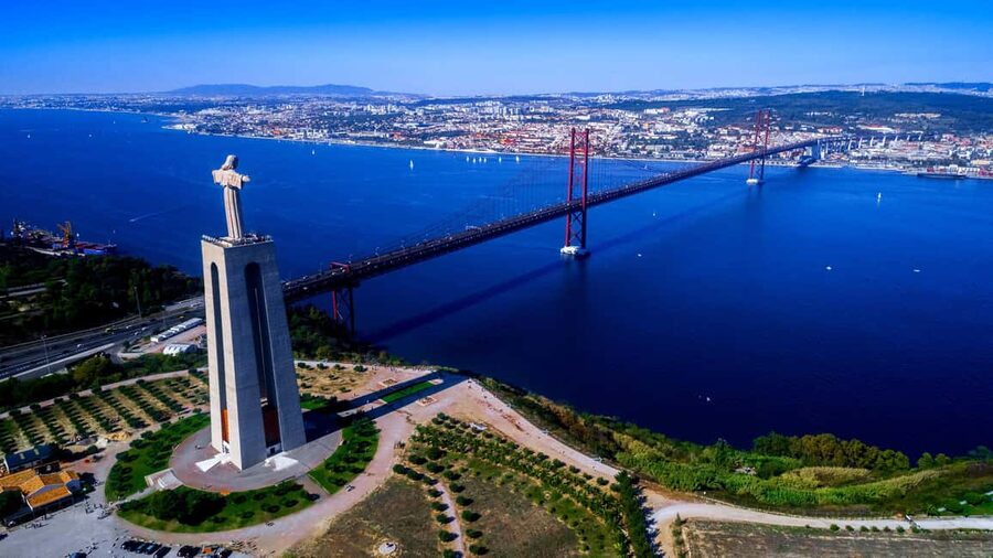Lisbon: Private Luxury Tour to Belém, Cristo Rei and Alfama. - Door-to-door pickup, three base areas, and how that affects your day