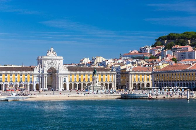 Lisbon Private Shore Excursion: City Tour by Minivan Including Food and Wine Tastings - Graça viewpoints: the best payoff for a half-day