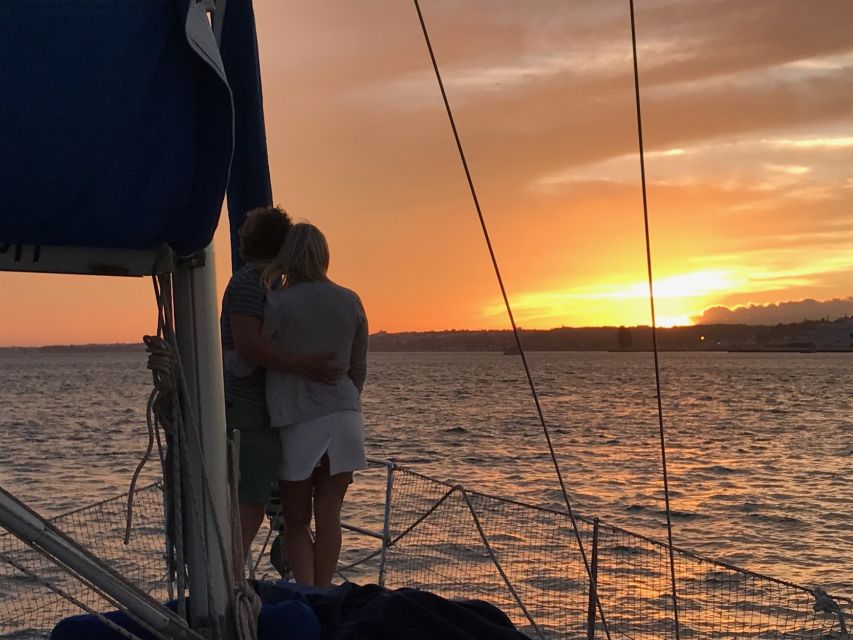 Lisbon: Private Sunset Sailing Tour with Champagne - Key things I’d zero in on