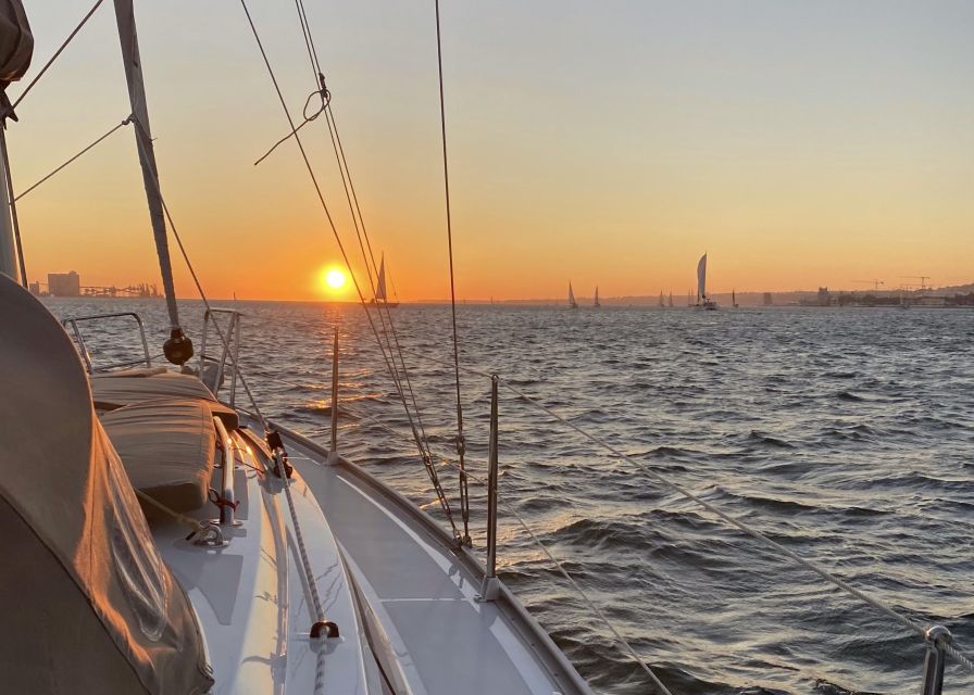 Lisbon: Private Tagus River Sunset Cruise on a Luxury Boat - What the live guide does (and how to get more from it)