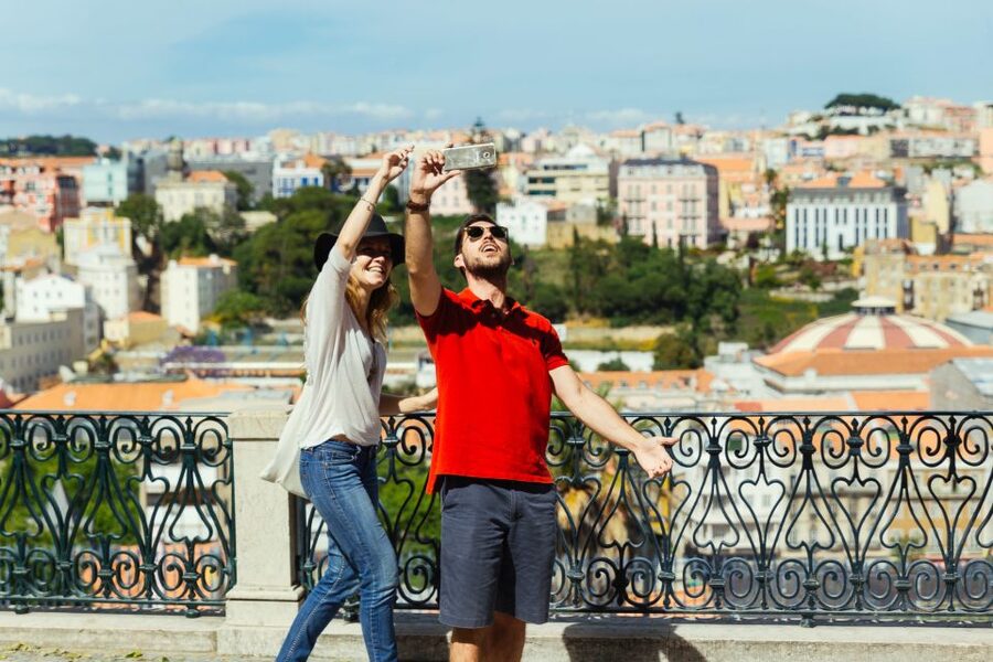 Lisbon: Private Tour with Locals – Highlights & Hidden Gems - Starting at Miradouro de São Pedro de Alcântara, you get your bearings first
