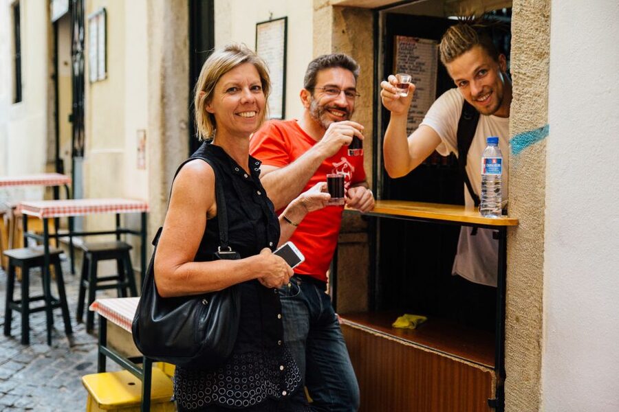 Lisbon: Private Tour with Locals – Highlights & Hidden Gems - Should you book this Lisbon private locals tour?