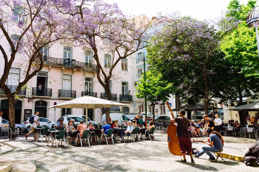 Lisbon: Private Tour with Locals – Highlights & Hidden Gems - Price and logistics, is $100 per person good value?