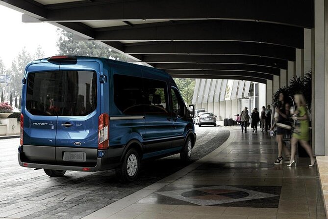 Lisbon Private Transfers: Airport, Cruise, Hotel, Point to Point. - Meet and greet that actually helps with luggage