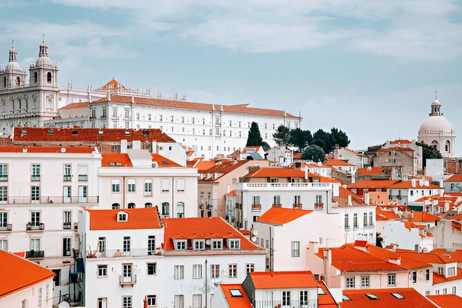 Lisbon: Private Tuk-Tuk City Tour - Graça, Senhora do Monte, Alfama, and Chafariz d’El-Rei