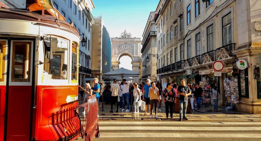 Lisbon: Private Tuk-Tuk City Tour With Local Guide - Lisbon Flea Market and Mercado da Ribeira, Short Cultural Texture Stops