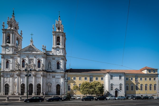 Lisbon Private Tuk Tuk Tour and Hotel Pickup: 2, 3, or 4 Hours - Price and value for a private tuk-tuk up to 4