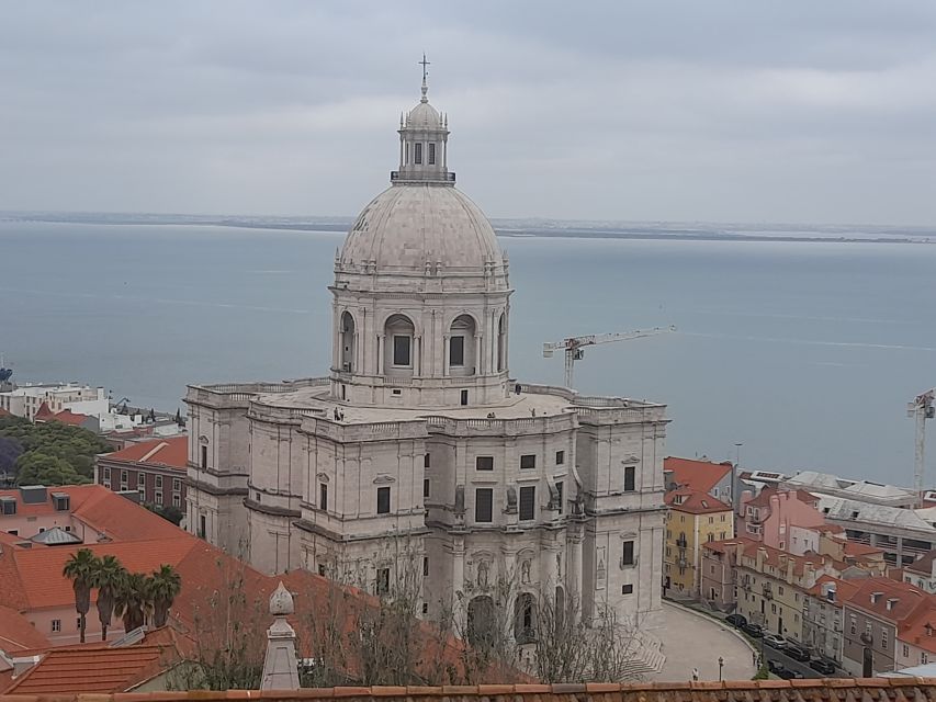 Lisbon: Private Tuk-Tuk Tour for 2 hours - Lisbon Cathedral Stop: A First Taste of Old Lisbon