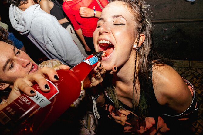 Lisbon Pub Crawl - Group vibe and the guide factor, including how Martini can shape the whole night