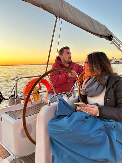 Lisbon: Romantic Cruise with Wine & Portuguese Tapas - Sunset Over the Tagus: The Moment That Changes the Whole Cruise