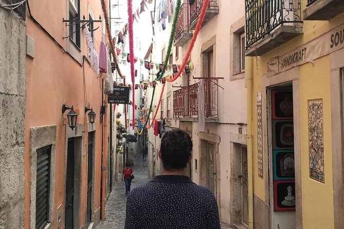 Lisbon's Kickstart Tour with a Local - Miradouros Chao do Loureiro and Santa Luzia: viewpoints with a story