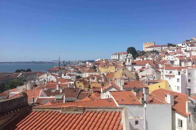 Lisbon's Kickstart Tour with a Local - Ginjinha de Alfama: the drink stop that costs extra