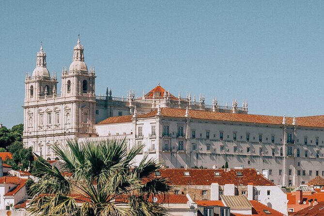 Lisbon's Old Town Private Tuk Tuk Tour (1 Hour and 30 Minutes) - Key highlights that make this tour worth it