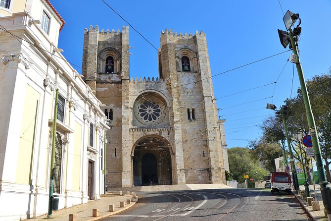Lisbon´s Private Walking Sightseeing Tour - From Arco da Rua Augusta into Baixa Pombalina and Rossio