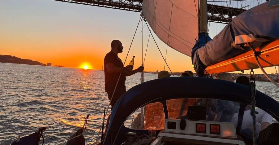 Lisbon: Sailboat Sunset Tour with a Drink - Why Lisbon’s Tagus looks best at sunset from a sailboat