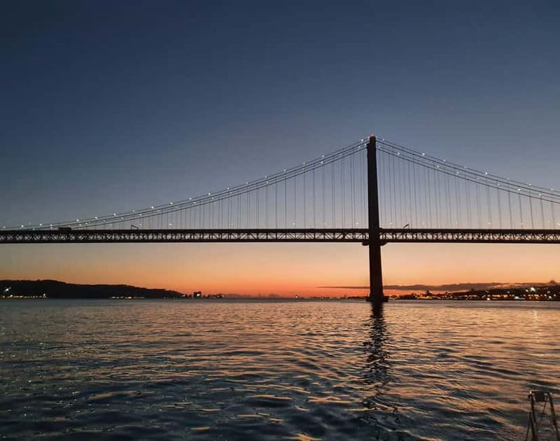 Lisbon: Sailing Boat Tour with Drinks & Pastel de Nata - The small logistics that can make or break your day