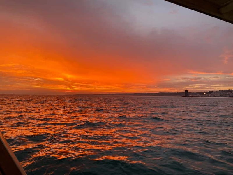 Lisbon: Sailing Boat Tour with Drinks & Pastel de Nata - Why this Tagus sail beats a standard sightseeing loop
