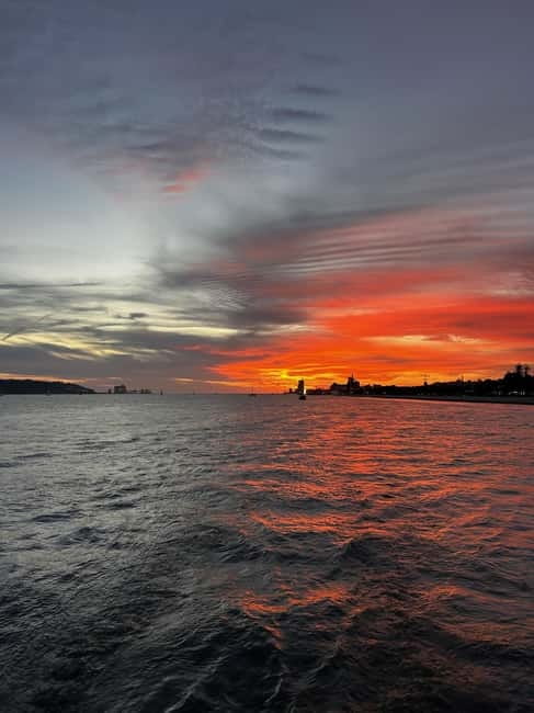 Lisbon: Sailing Boat Tour with Drinks & Pastel de Nata - Sunset timing, and why the departure time changes the whole vibe