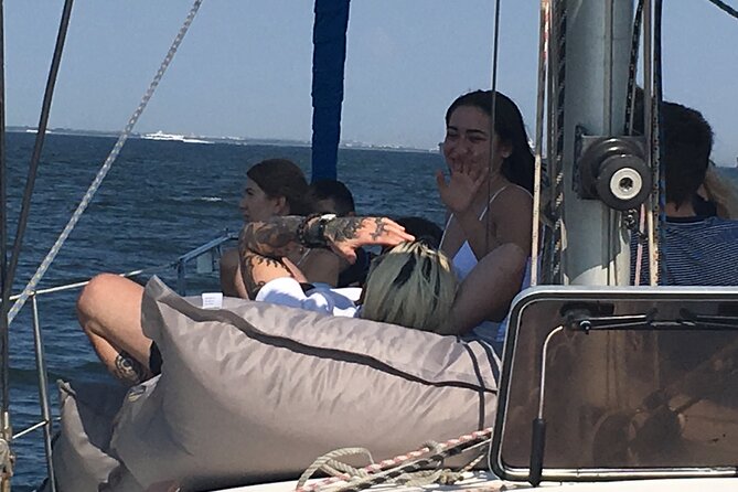 Lisbon Sailing Day Cruise with wine & snacks - Wine and snacks: the sunset ingredient that keeps it fun