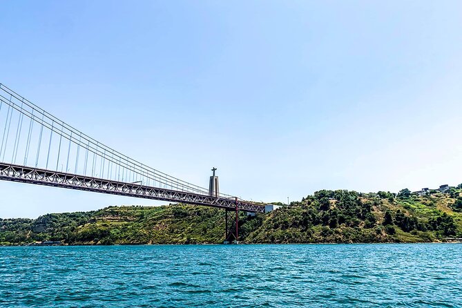 Lisbon Sailing Tour: 2-Hour Cultural Scenic Cruise with Wine - Padrão dos Descobrimentos: Henry the Navigator, with a modern angle