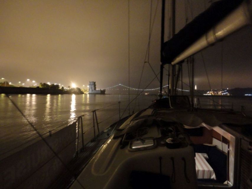 Lisbon: Sailing Tour by Night - FAQ
