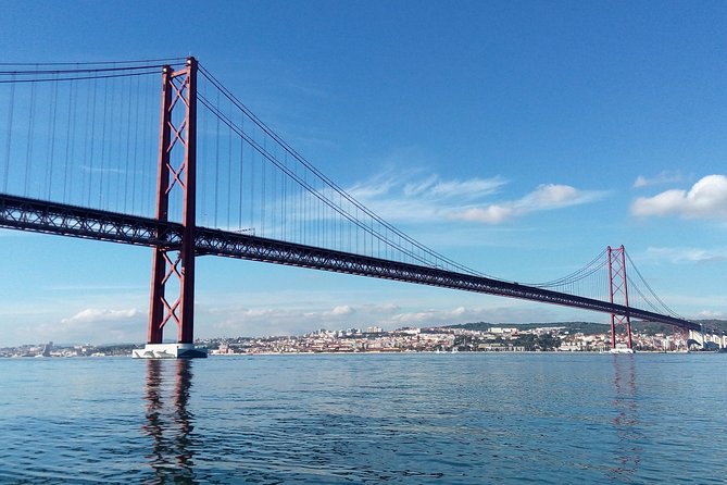 Lisbon Sailing Tour on a Luxury Sailing Yacht with 2 Drinks - São Jorge Castle, the Cathedral area, and Alfama’s river-facing edge