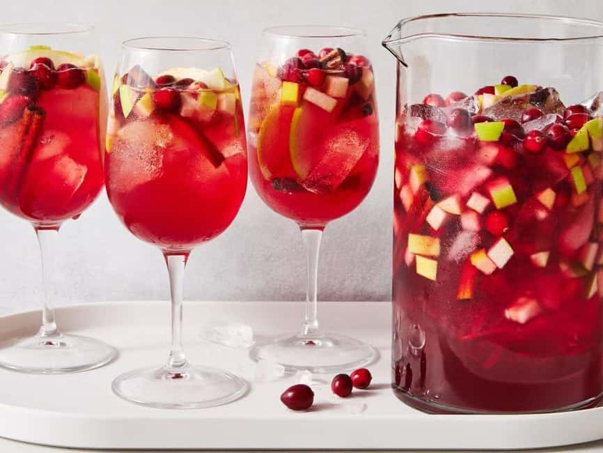Lisbon – Sangria Social Premium Boat Experience - The Buffet on Board: Portuguese Snacks That Pair Well With Sangria