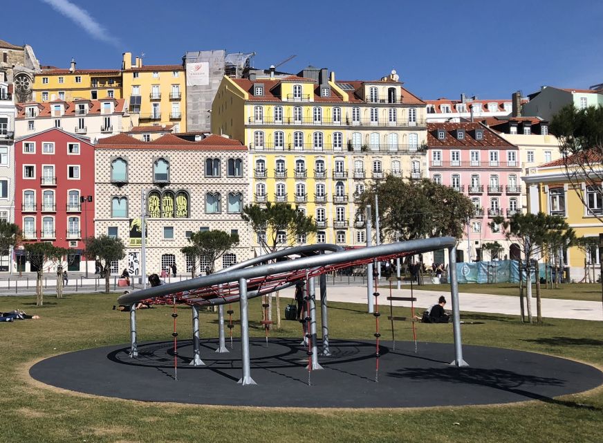 Lisbon: Segway Super Tour - Miradouro da Senhora do Monte and Santa Justa Lift