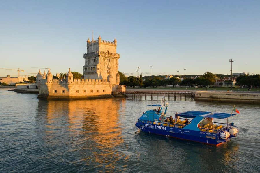 Lisbon: Sightseeing Boat Tour with Hop-On Hop-Off Option - What You Learn Onboard: App, Wi-Fi, and When Commentary Lands