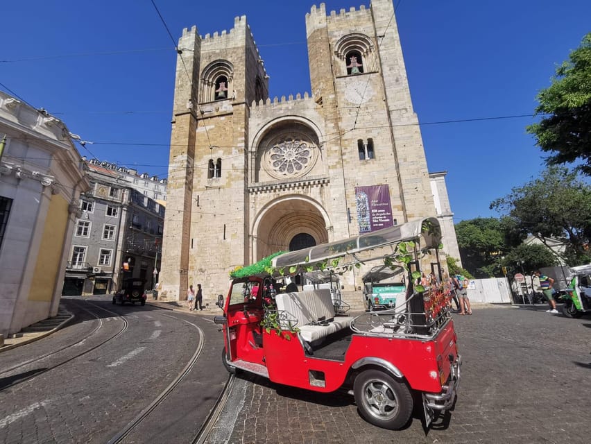 Lisbon: Sightseeing City Tour by Tuk-Tuk - Down to the Tagus: Praça do Comércio and the city’s old heartbeat