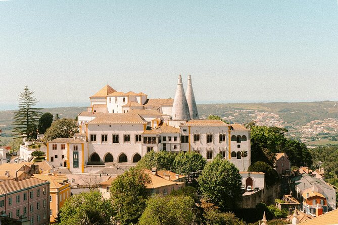 Lisbon: Sintra Half-Day Guided Tour with Pena Palace Tickets - What a half-day Sintra plan really gets you