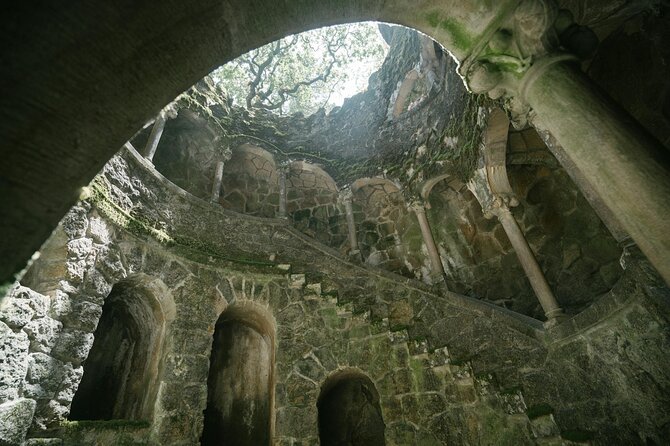Lisbon: Sintra Half-Day Guided Tour with Pena Palace Tickets - Castelo dos Mouros: epic views without the full ticket hassle