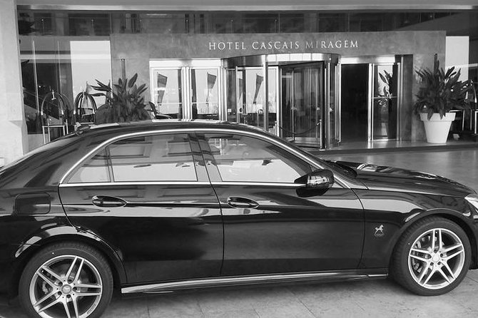 Lisbon - Sintra or Cascais Private Transfer (or vice versa) - Turning a transfer into a flexible Sintra or coastal sightseeing day