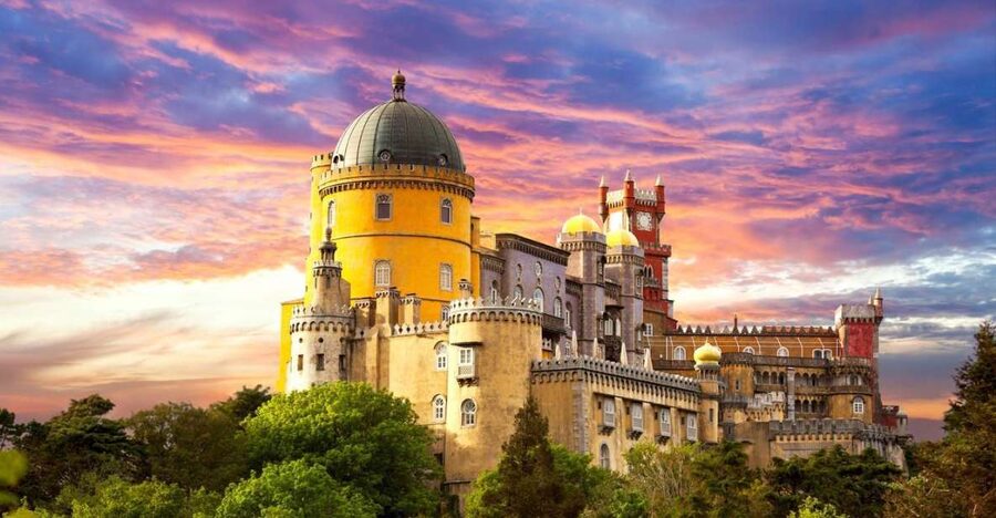 Lisbon: Sintra, Pena Palace, Cabo da Roca & Cascais Day Tour - A Lisbon day tour built around real coast-and-palace contrasts