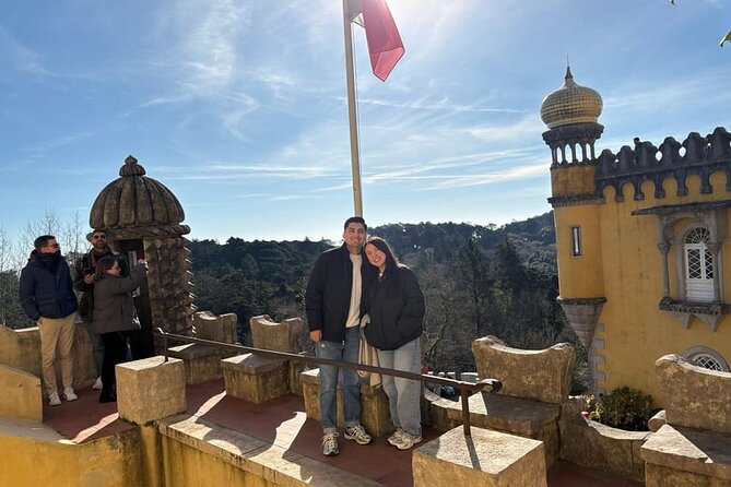 Lisbon: Sintra, Pena, Regaleira, Cabo Roca Coast and Cascais 8h - A day that runs from castles to the Atlantic
