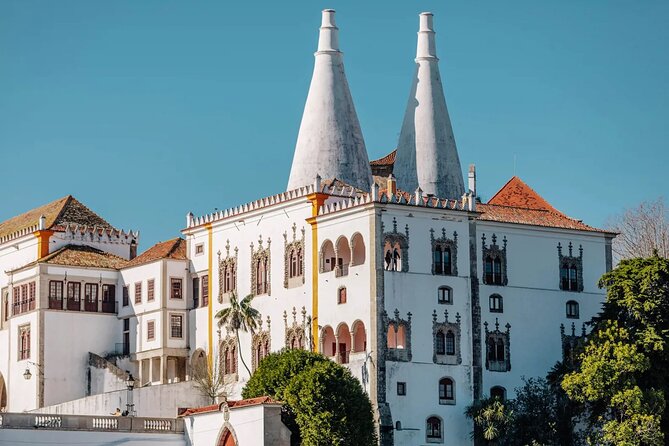 Lisbon: Sintra Private Day Trip with Pena Palace & Wine Tasting - Colares lunch break, where Portuguese food actually tastes like Portugal