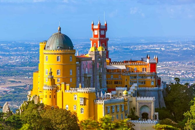 Lisbon: Sintra Town,Pena Palace, Moorish Castle& Quinta Regaleira - Moorish Castle: big views, sharper context