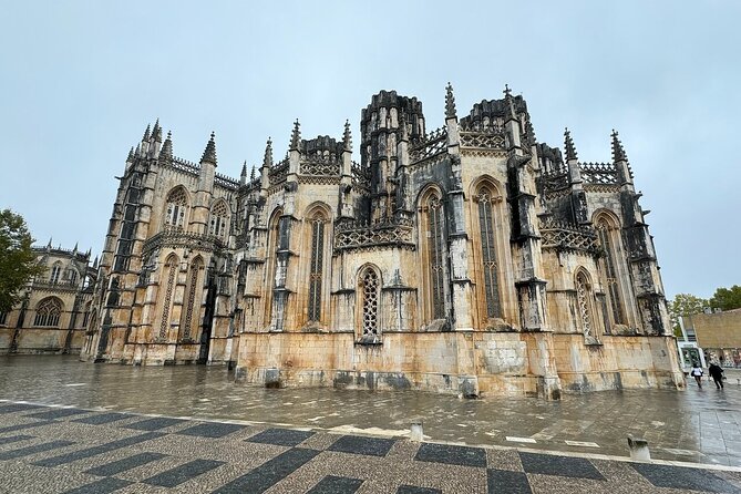 Lisbon Small Group Guided Day Tour to Fatima Nazare and Obidos - What’s included, what’s not, and how to budget smart