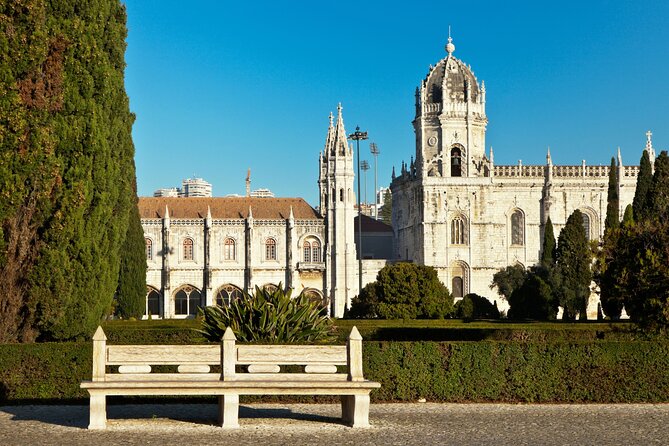 Lisbon: Small Group Half-Day City Tour & Belém Sites - Chiado and Baixa walk: city orientation in small, human pieces