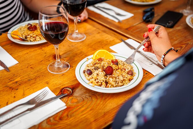 Lisbon Small-Group Portuguese Food and Wine Tour - Largo de São Domingos and ginjinha: the with or without tradition