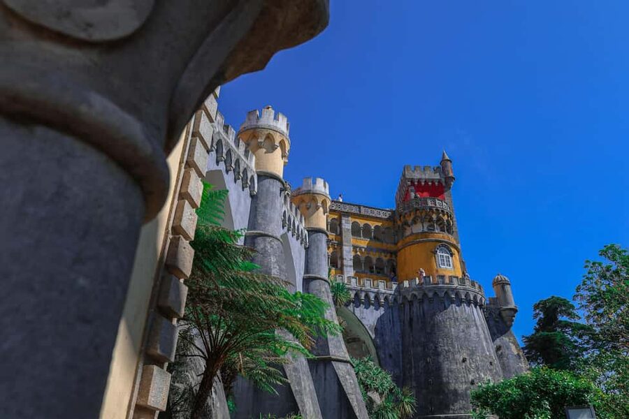 Lisbon: Small-Group Sintra, Pena Palace, Cascais, & Belém - Key points before you go