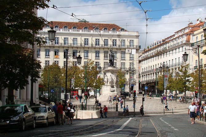 Lisbon - Small Group Walking Tour - Santa Justa Elevator and Chiado: viewpoints and a classic shopping corridor