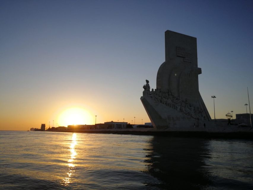 Lisbon Speedboat Sunset with Monuments Sightseeing - Key highlights you will feel right away