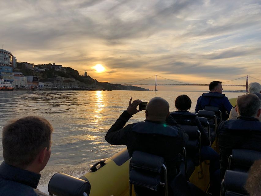 Lisbon Speedboat Sunset with Monuments Sightseeing - Tagus Sunset by Speedboat, why this 1-hour route makes sense