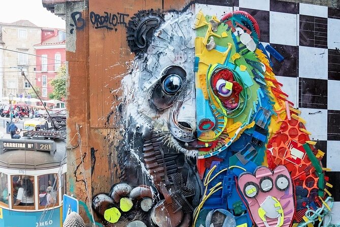 Lisbon Street Art - Private Guided Tour in a Electric Tuk Tuk - Meeting at Chiado, then rolling into Graça